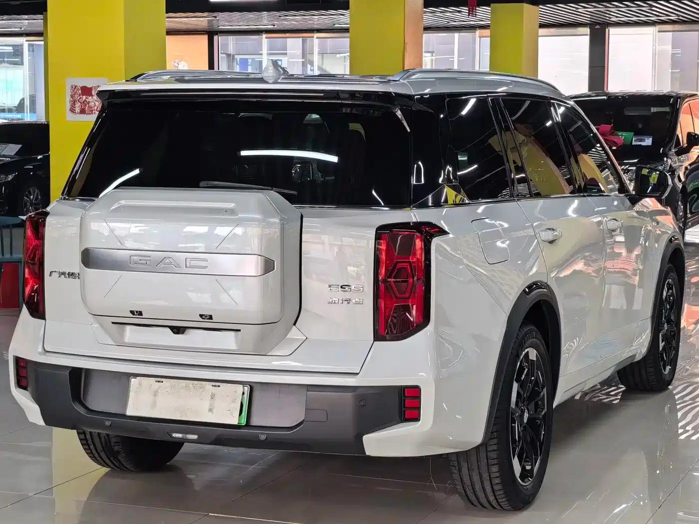 Trumpchi ES9 2024 PHEV 143km Traveler Max — миниатюра 18
