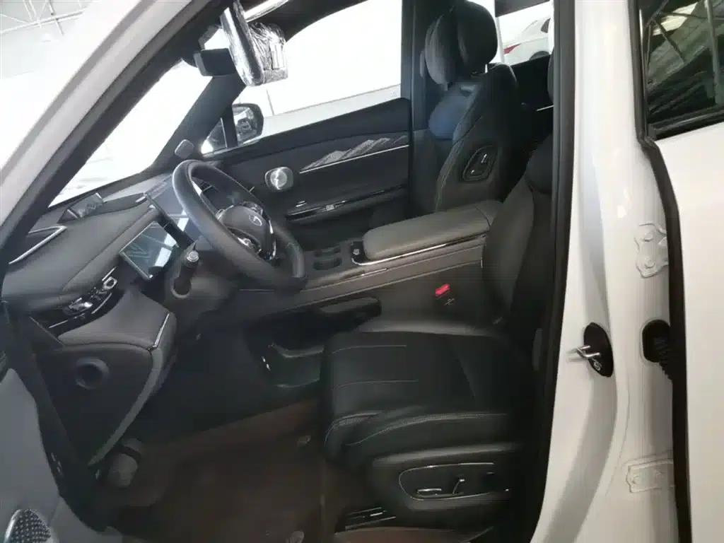 Trumpchi S7 2025 205km/h Max Edition — миниатюра 15