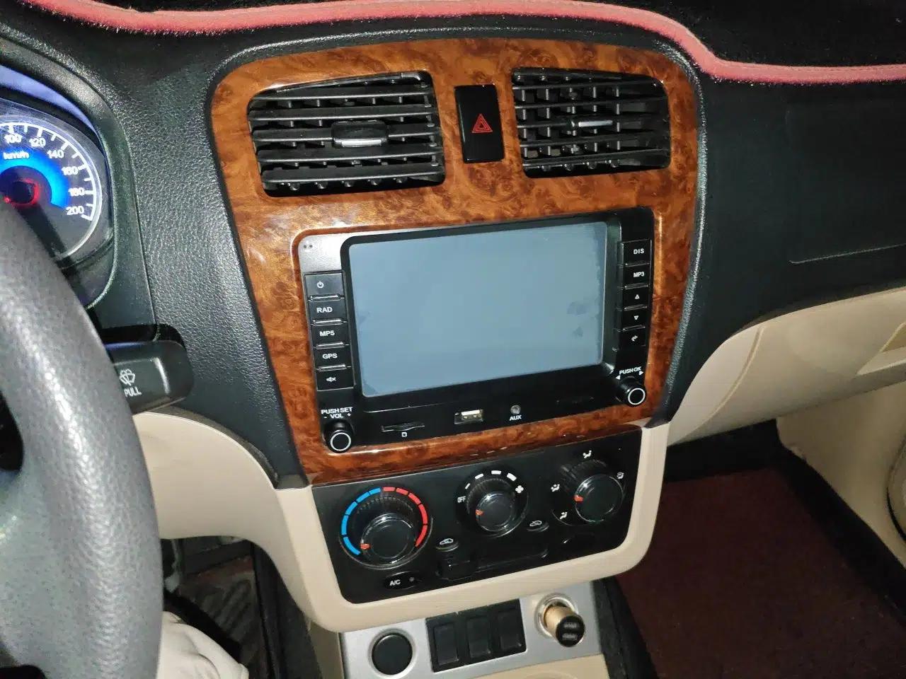 Dongfeng Fengon 330  — миниатюра 14