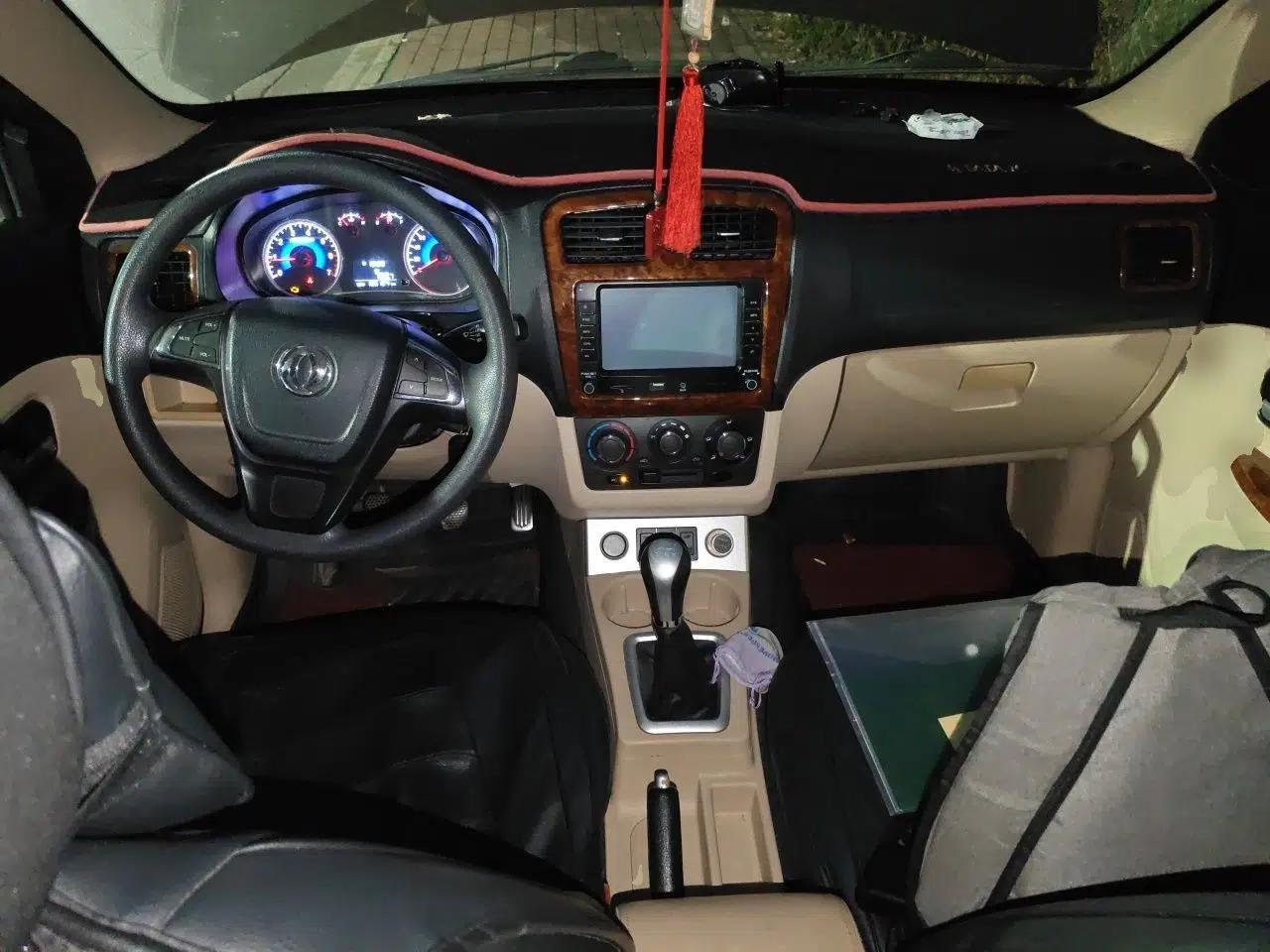 Dongfeng Fengon 330  — миниатюра 10