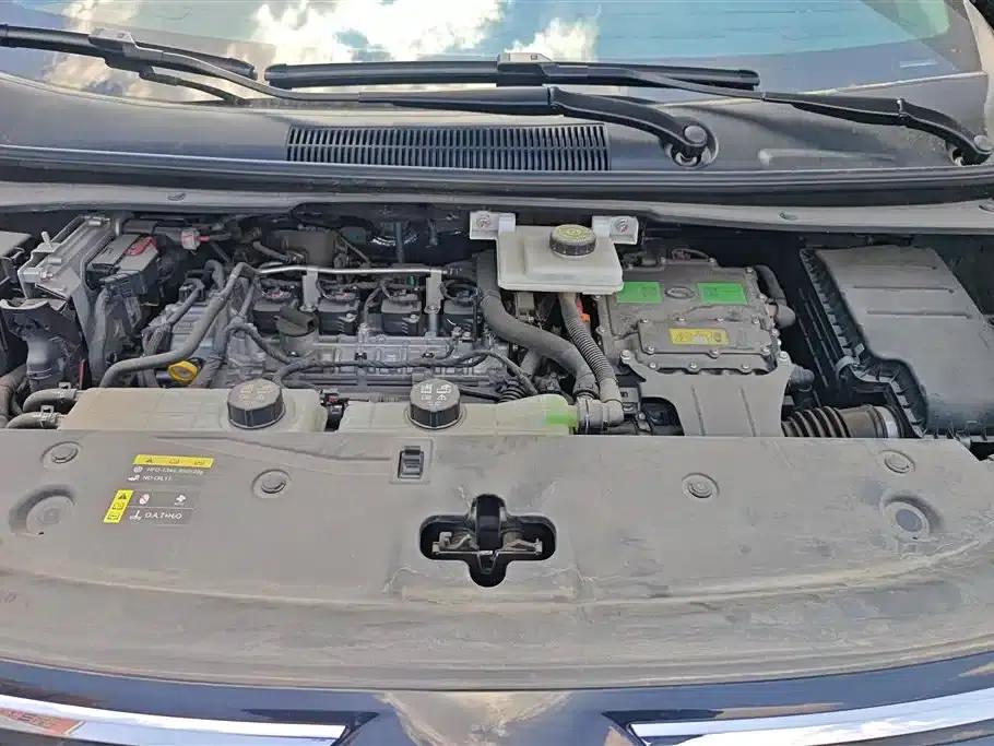 Trumpchi E8 2024 Glory Series 2.0L Glory Edition — миниатюра 10