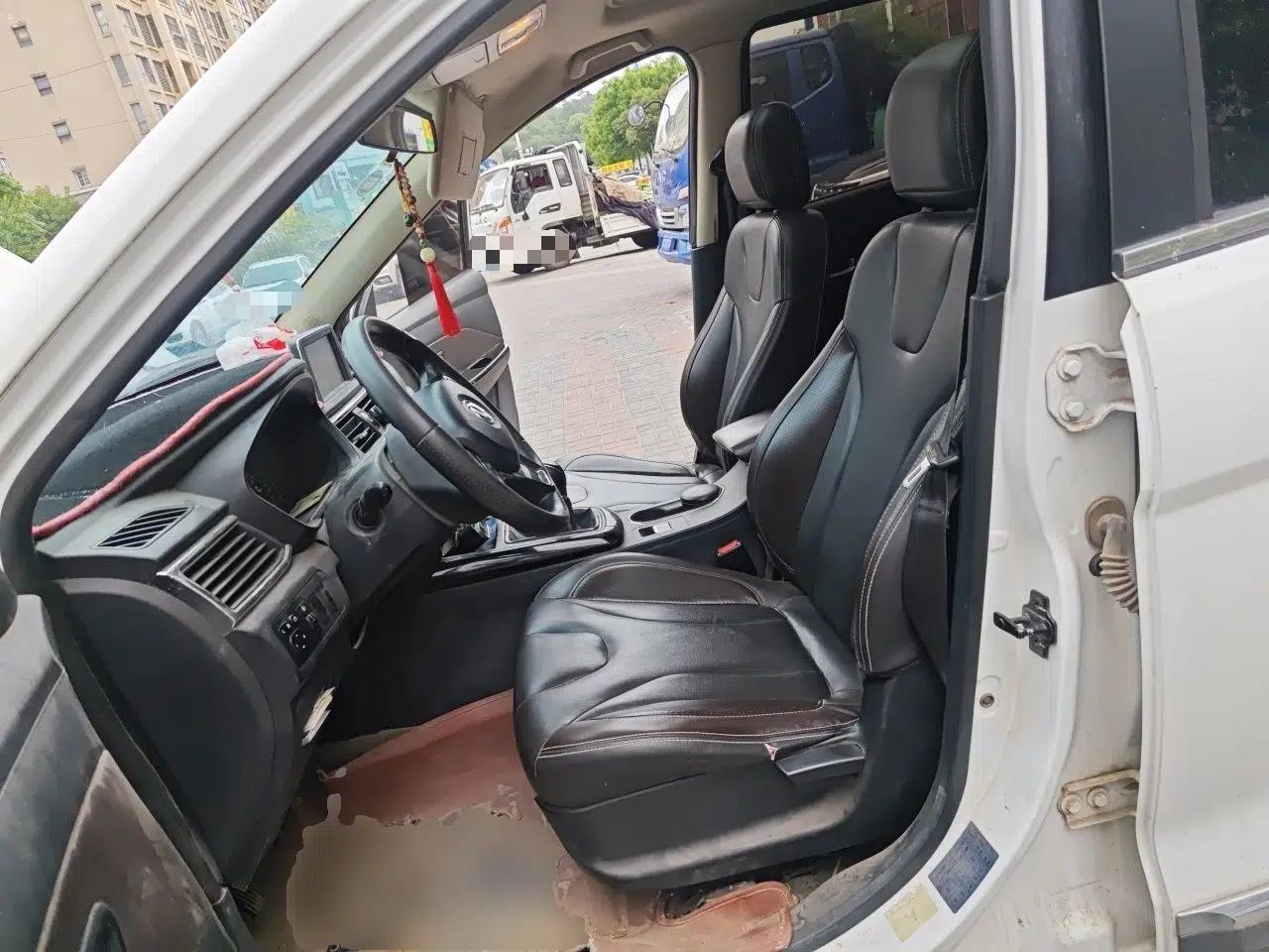 Dongfeng Fengon 370 2018 S370 1.5L Manual Luxury 5-Seater — миниатюра 16