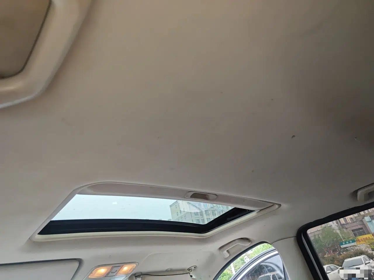 Dongfeng Fengon 370 2018 S370 1.5L Manual Luxury 5-Seater — миниатюра 19
