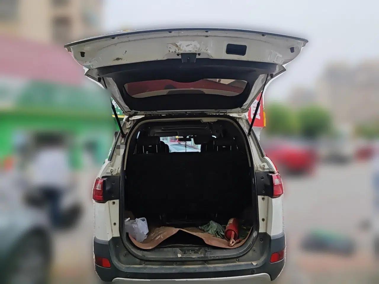 Dongfeng Fengon 370 2018 S370 1.5L Manual Luxury 5-Seater — миниатюра 20