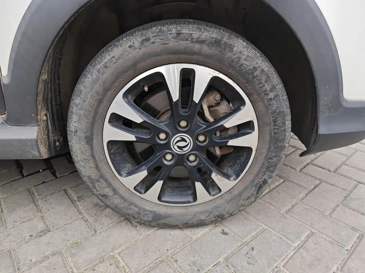 Dongfeng Fengon 370 2018 S370 1.5L Manual Luxury 5-Seater — миниатюра 8