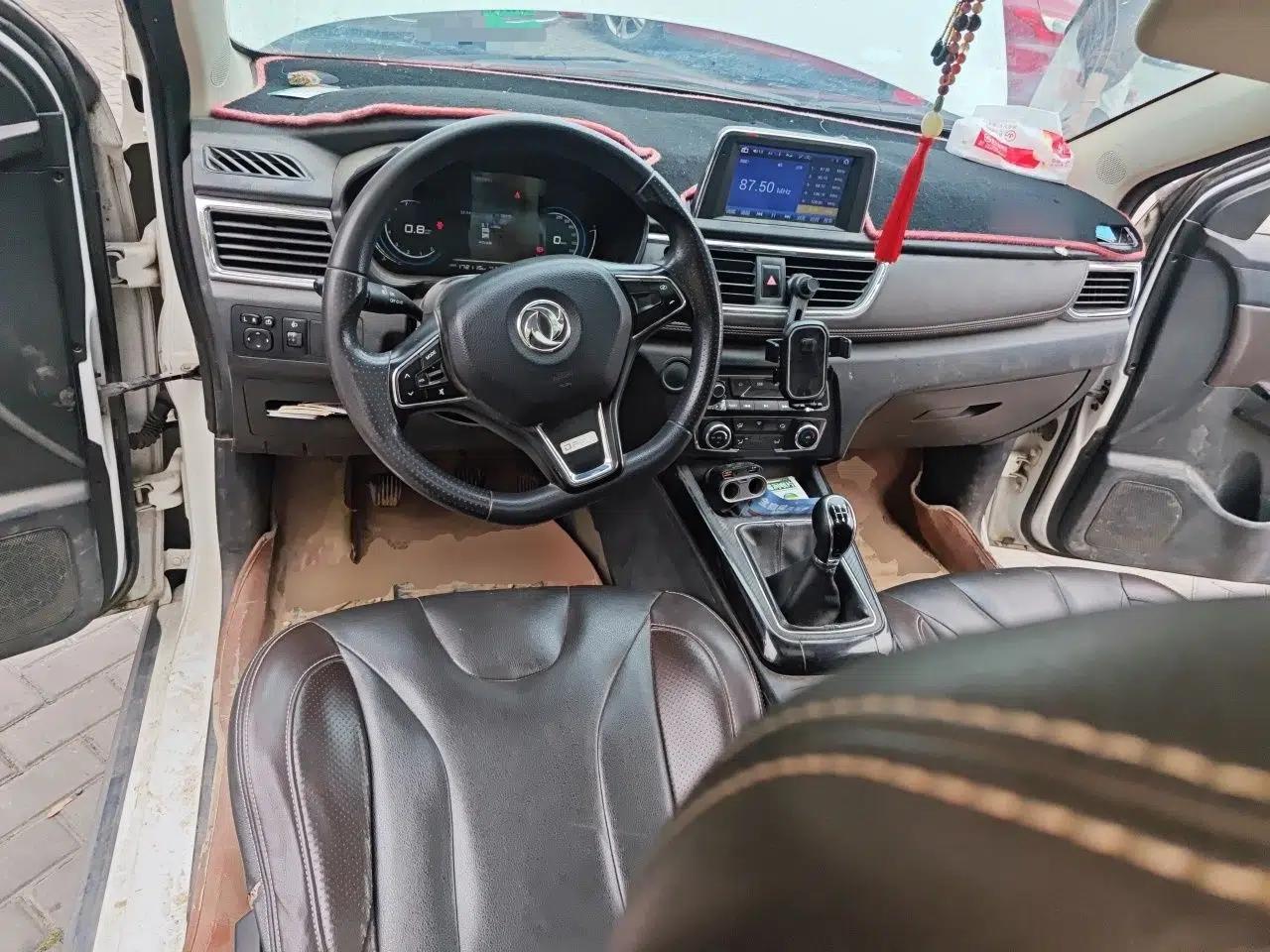 Dongfeng Fengon 370 2018 S370 1.5L Manual Luxury 5-Seater — миниатюра 10