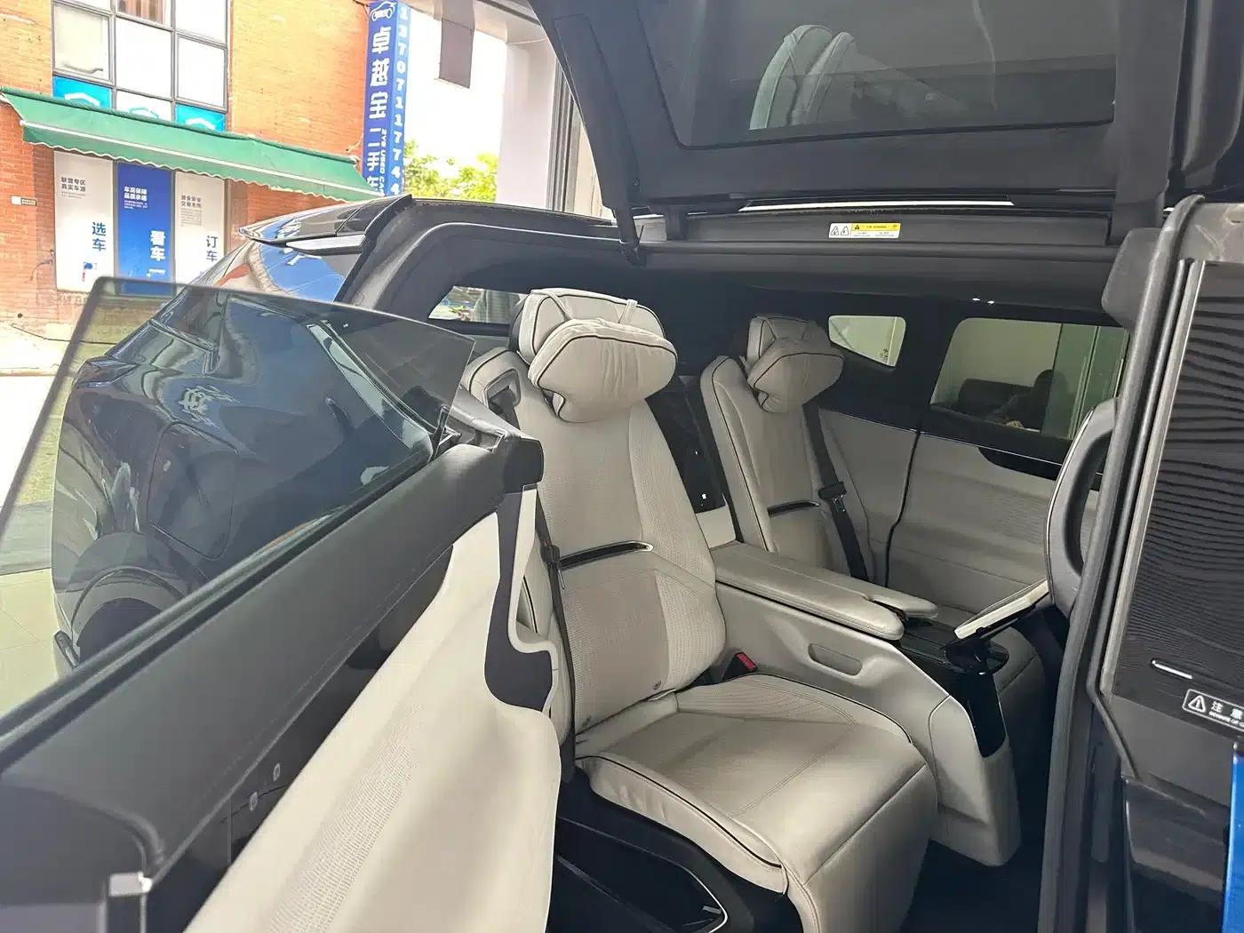 HiPhi X 2021 Founder Edition 4-seater — миниатюра 9