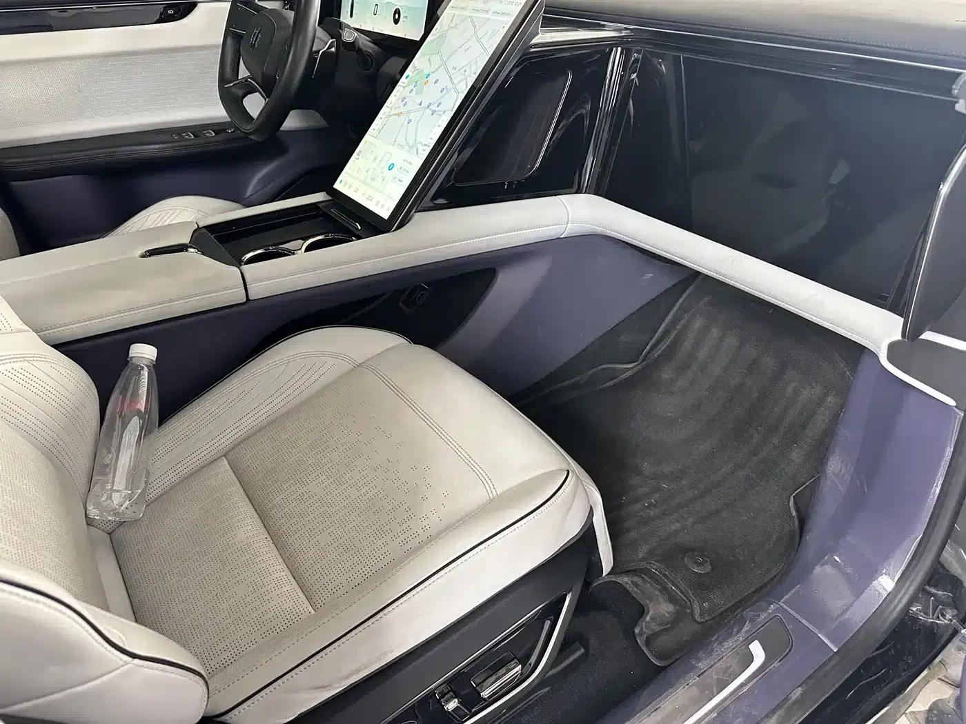 HiPhi X 2021 Founder Edition 4-seater — миниатюра 10