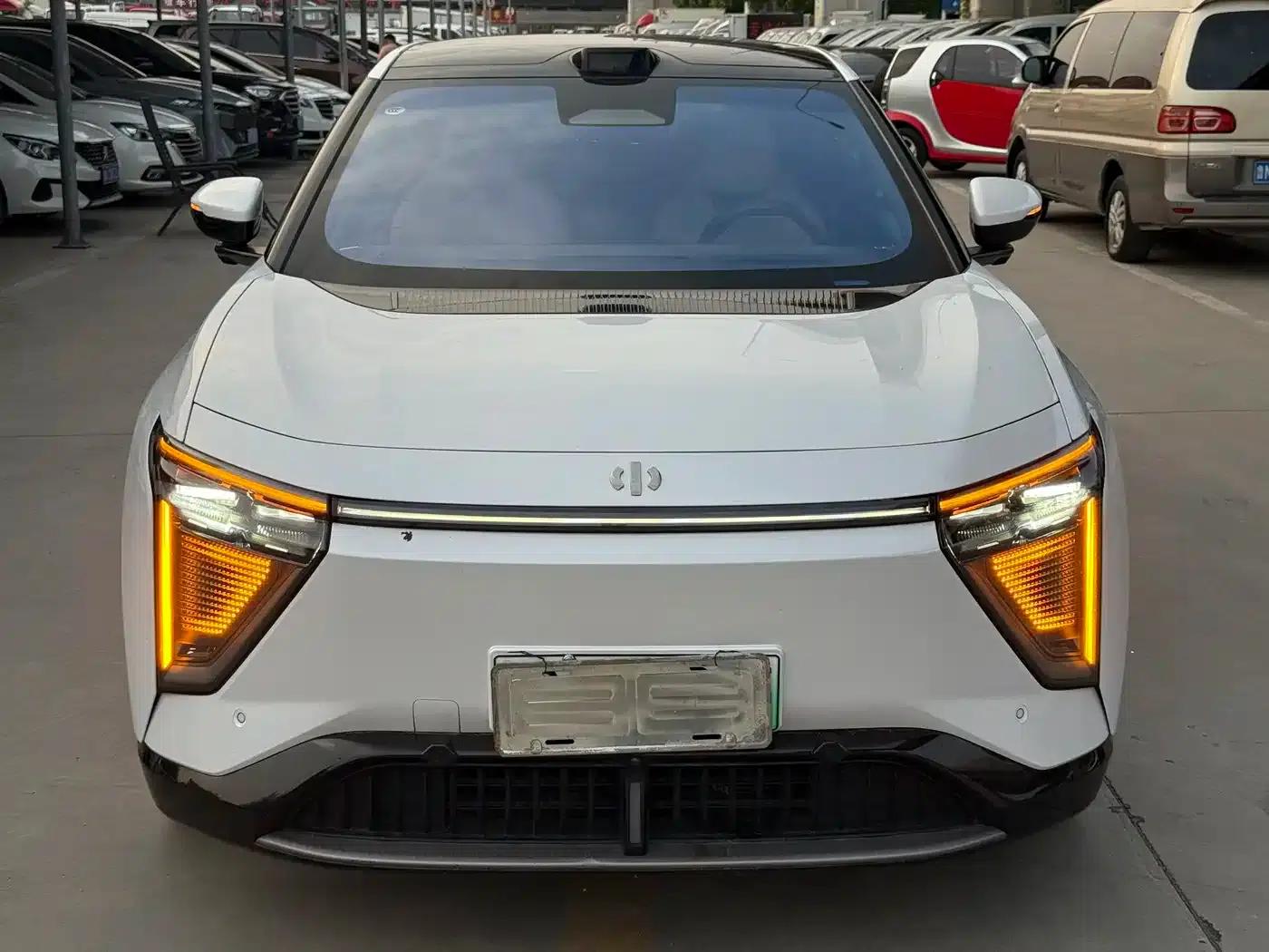 HiPhi Y 2023 560km Elite Edition — миниатюра 3