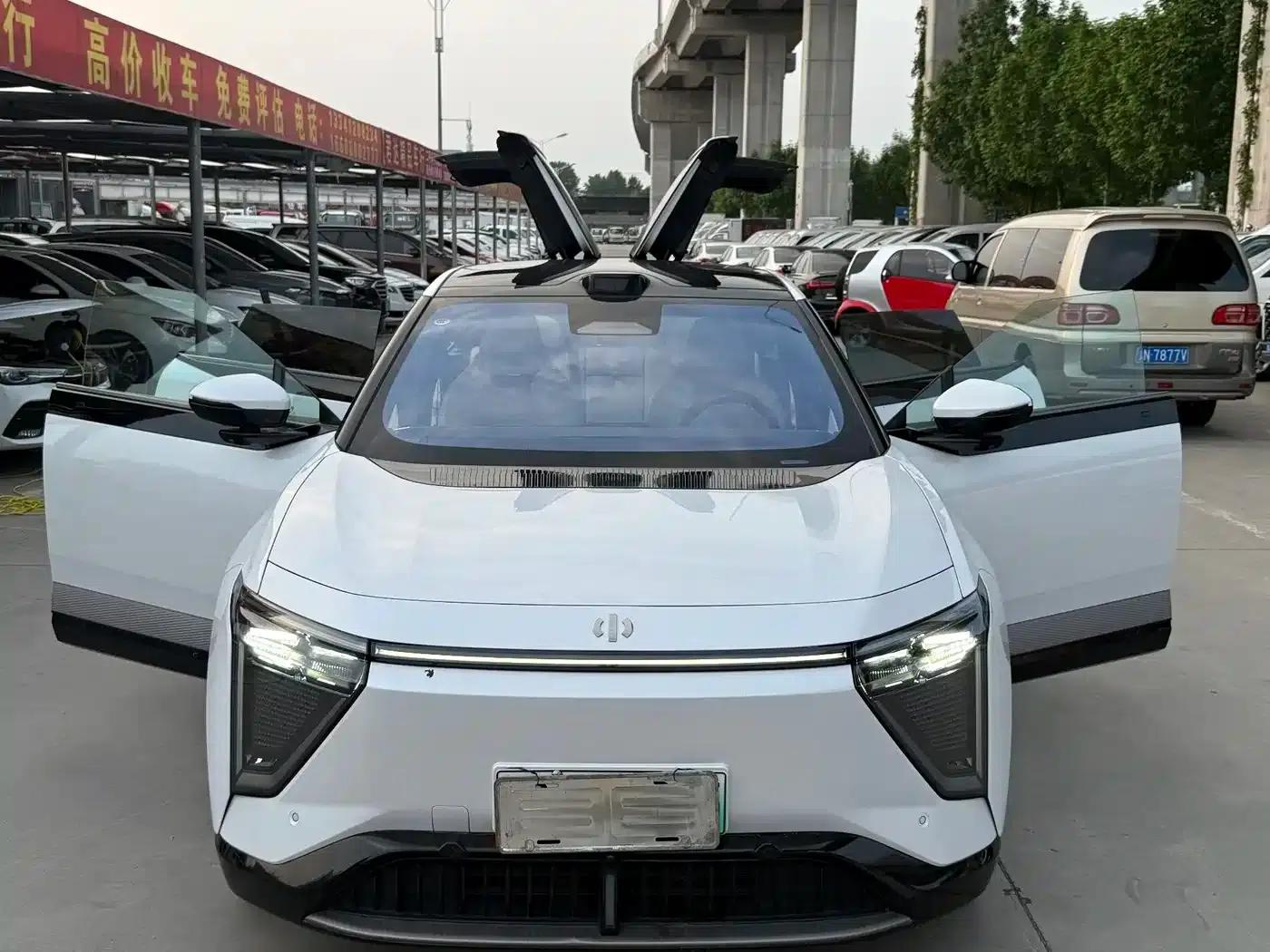 HiPhi Y 2023 560km Elite Edition — миниатюра 6