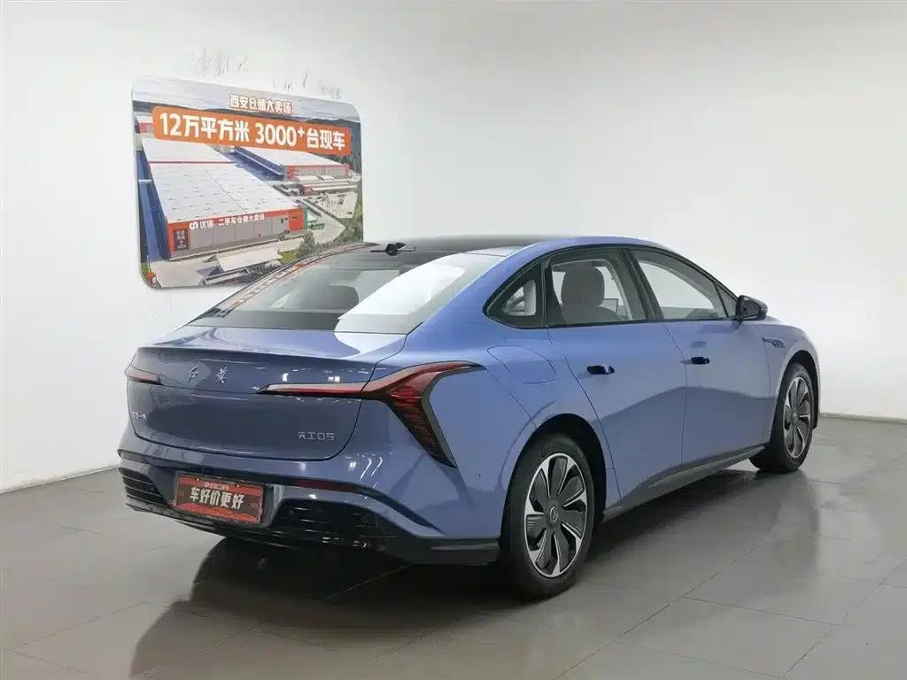 Hongqi Tiangong 05 2025 750 Smart Selection Edition — миниатюра 2