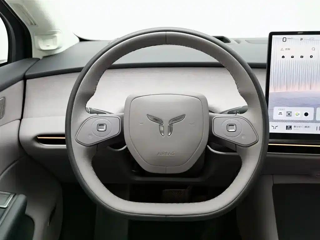 Hongqi Tiangong 05 2025 750 Smart Selection Edition — миниатюра 11