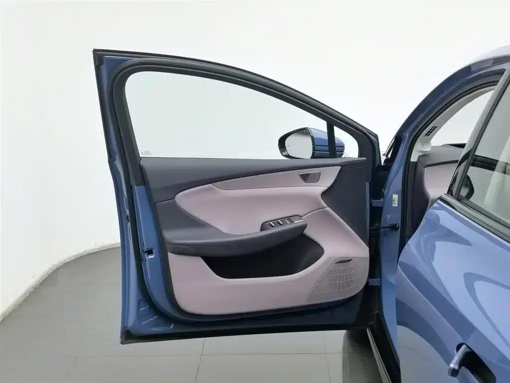 Hongqi Tiangong 05 2025 750 Smart Selection Edition — миниатюра 8