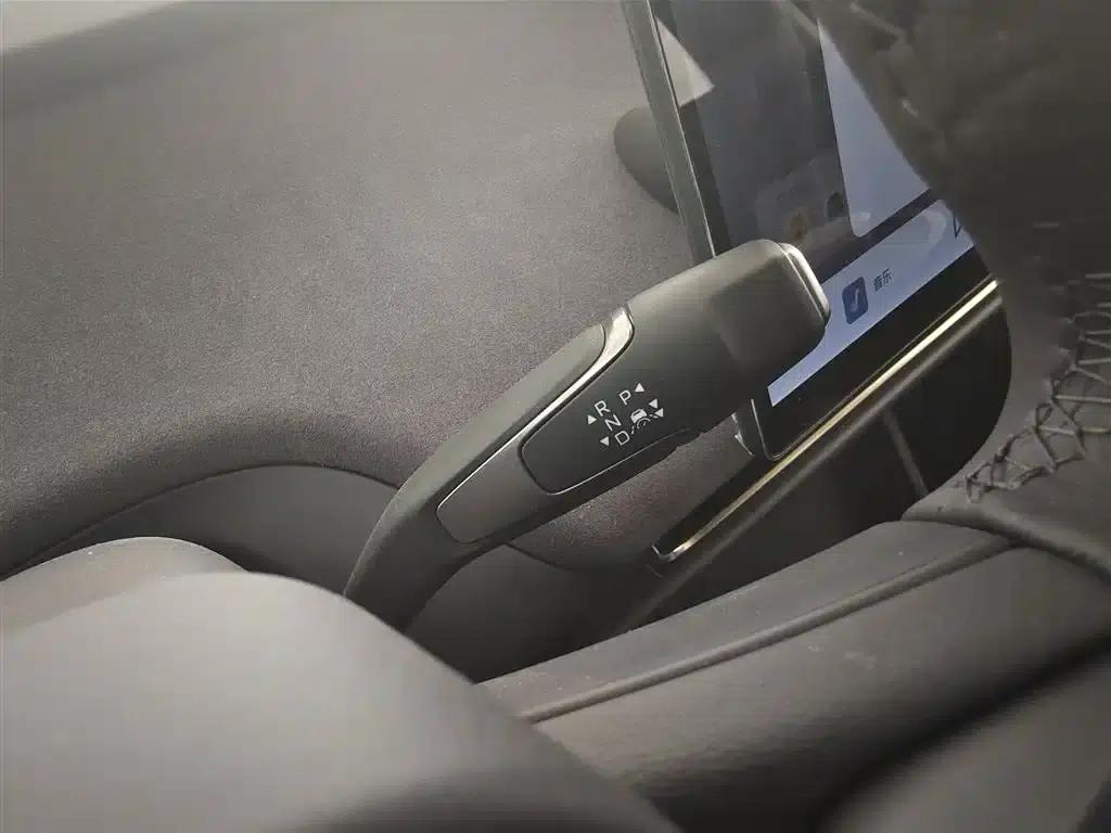 Hongqi Tiangong 05 2025 Model 550 Smart Selection Edition — миниатюра 17