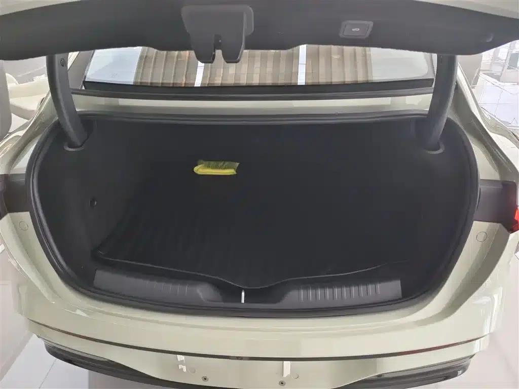 Hongqi Tiangong 05 2025 Model 550 Smart Selection Edition — миниатюра 20