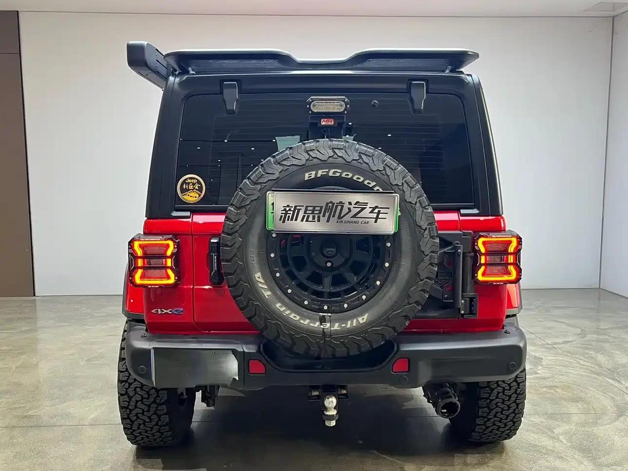 Jeep Wrangler New Energy 2021 Model 4-Door 2.0T 4xe Sahara — миниатюра 7