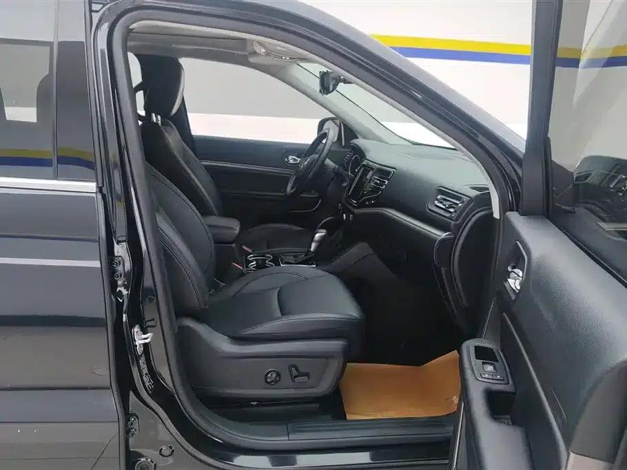 Commander 2018 2.0T 2WD Enjoy Edition (China VI Emission Standard) — миниатюра 8