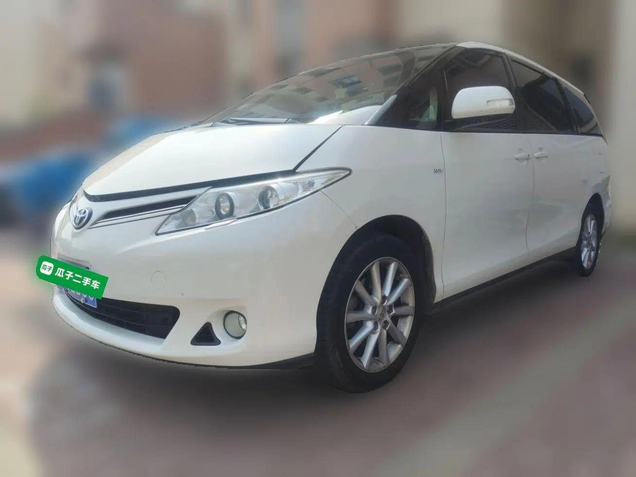 Toyota Previa  — миниатюра 1