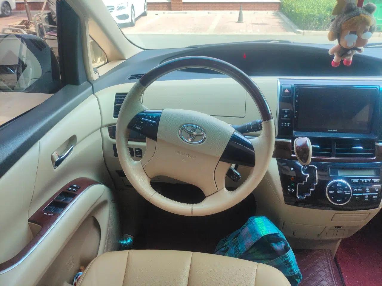 Toyota Previa  — миниатюра 11