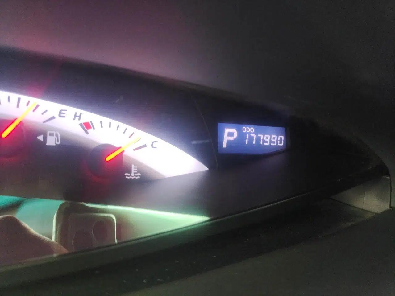 Toyota Previa  — миниатюра 13