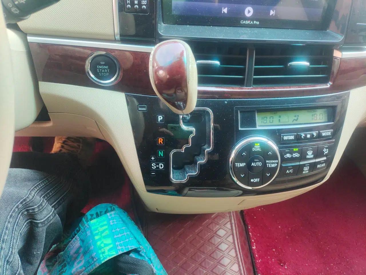 Toyota Previa  — миниатюра 15
