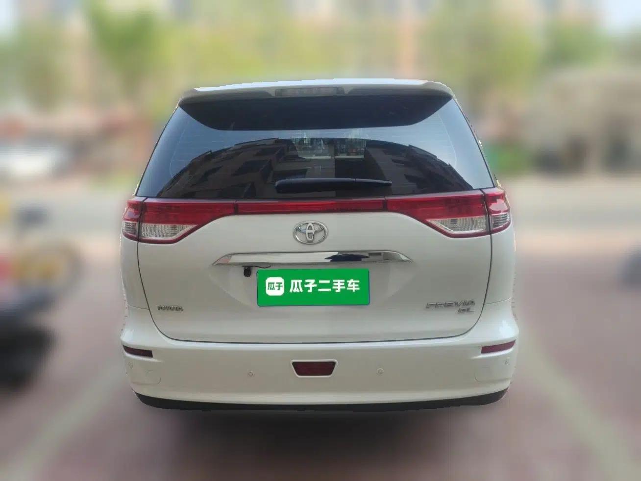 Toyota Previa  — миниатюра 5