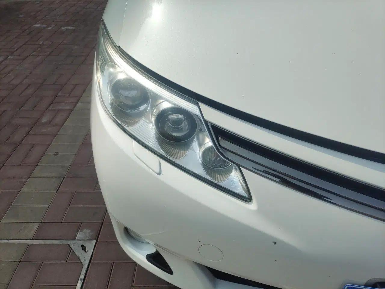 Toyota Previa  — миниатюра 7