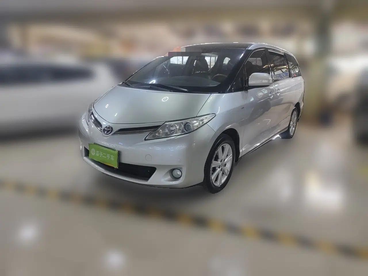 Toyota Previa 2012 2.4L 7-Seater Luxury Edition — миниатюра 1