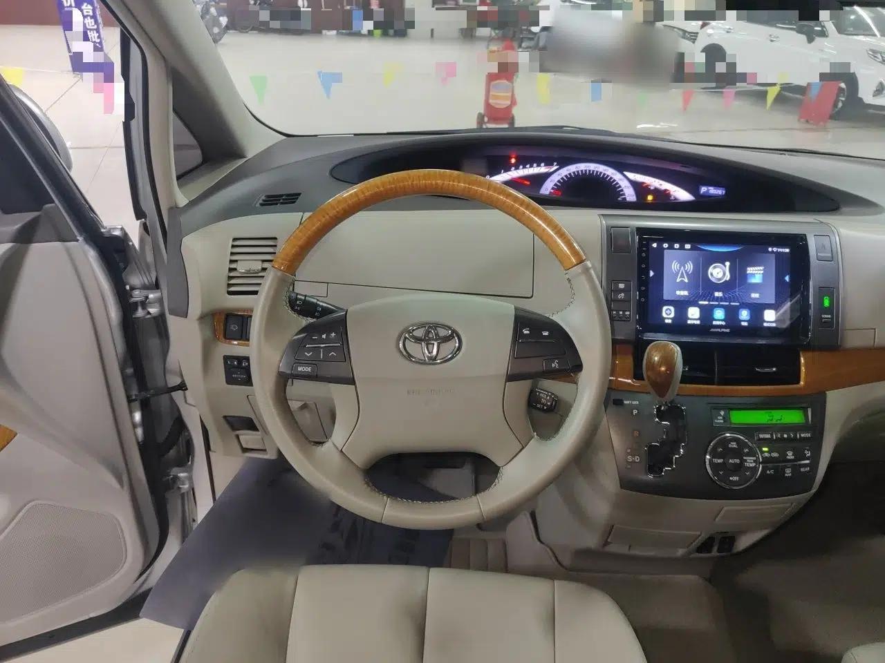 Toyota Previa 2012 2.4L 7-Seater Luxury Edition — миниатюра 11