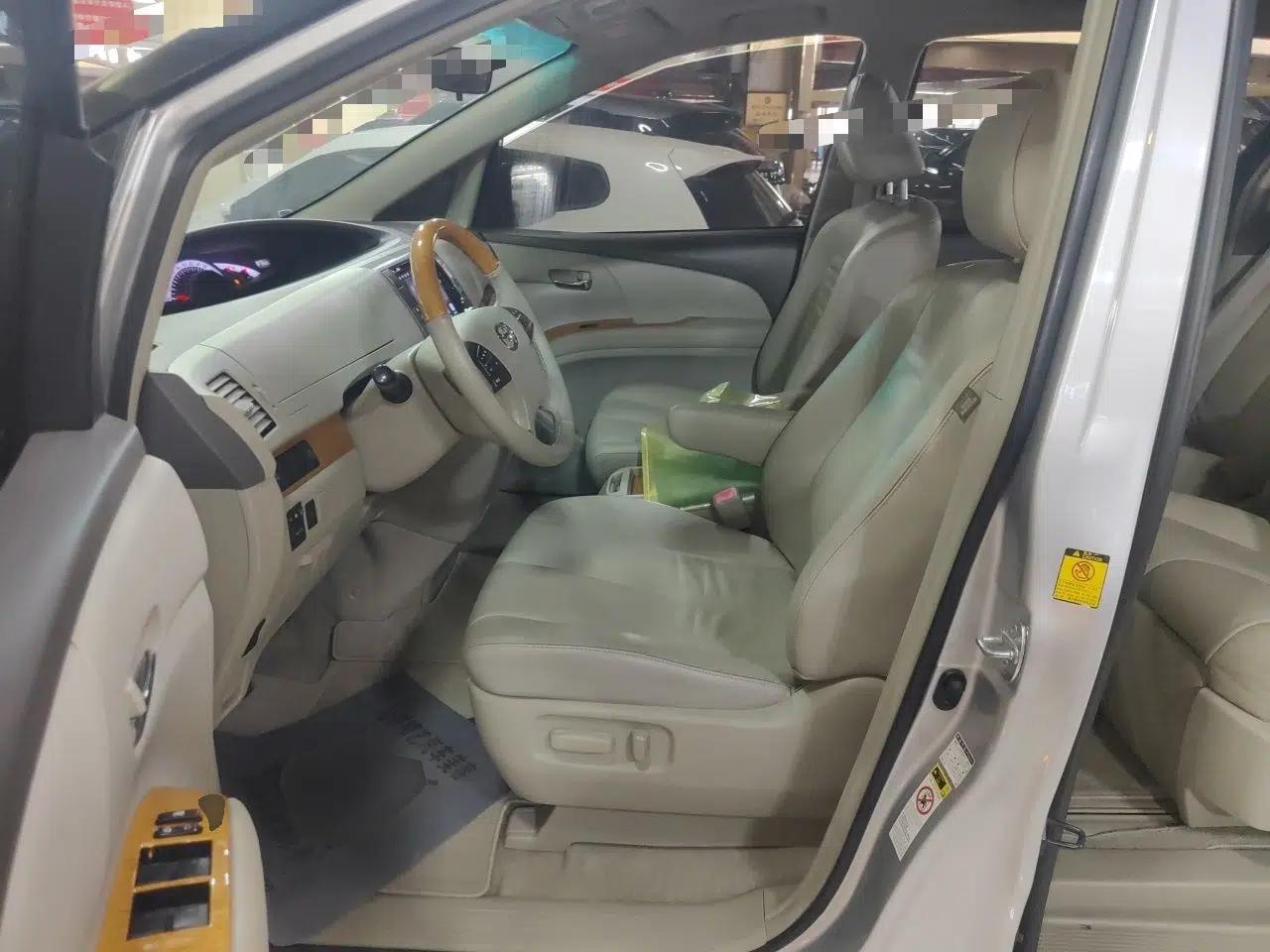Toyota Previa 2012 2.4L 7-Seater Luxury Edition — миниатюра 16