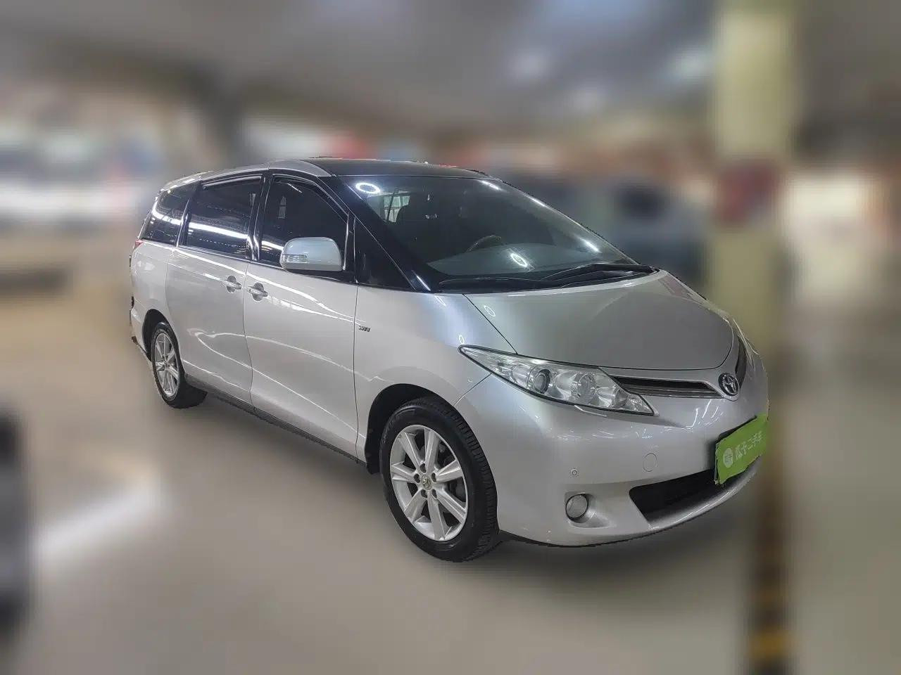 Toyota Previa 2012 2.4L 7-Seater Luxury Edition — миниатюра 3