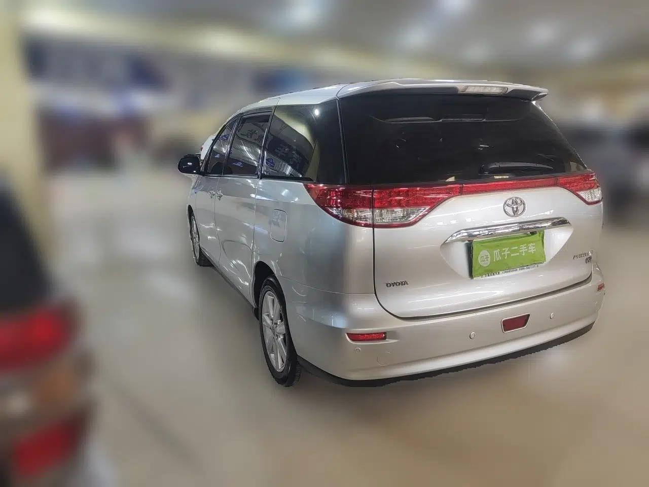 Toyota Previa 2012 2.4L 7-Seater Luxury Edition — миниатюра 4