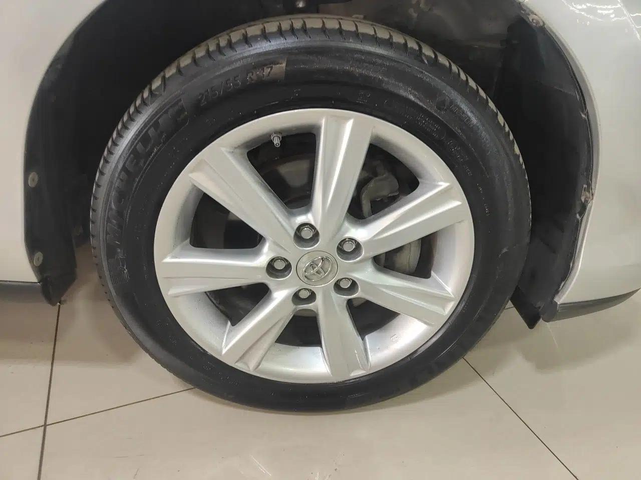 Toyota Previa 2012 2.4L 7-Seater Luxury Edition — миниатюра 8