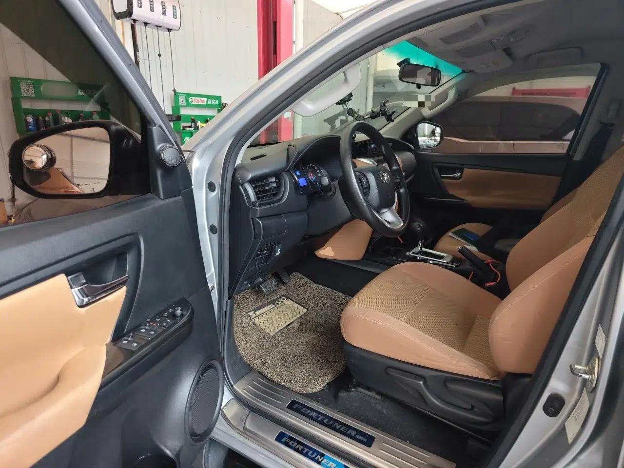 Toyota Fortuner  — миниатюра 17