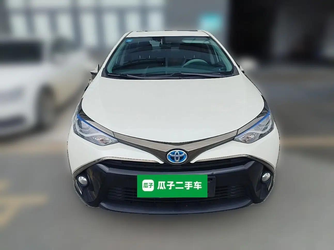 Toyota Levin Hybrid E+ 2019 1.8L PH V E-CVT Luxury Edition — миниатюра 2