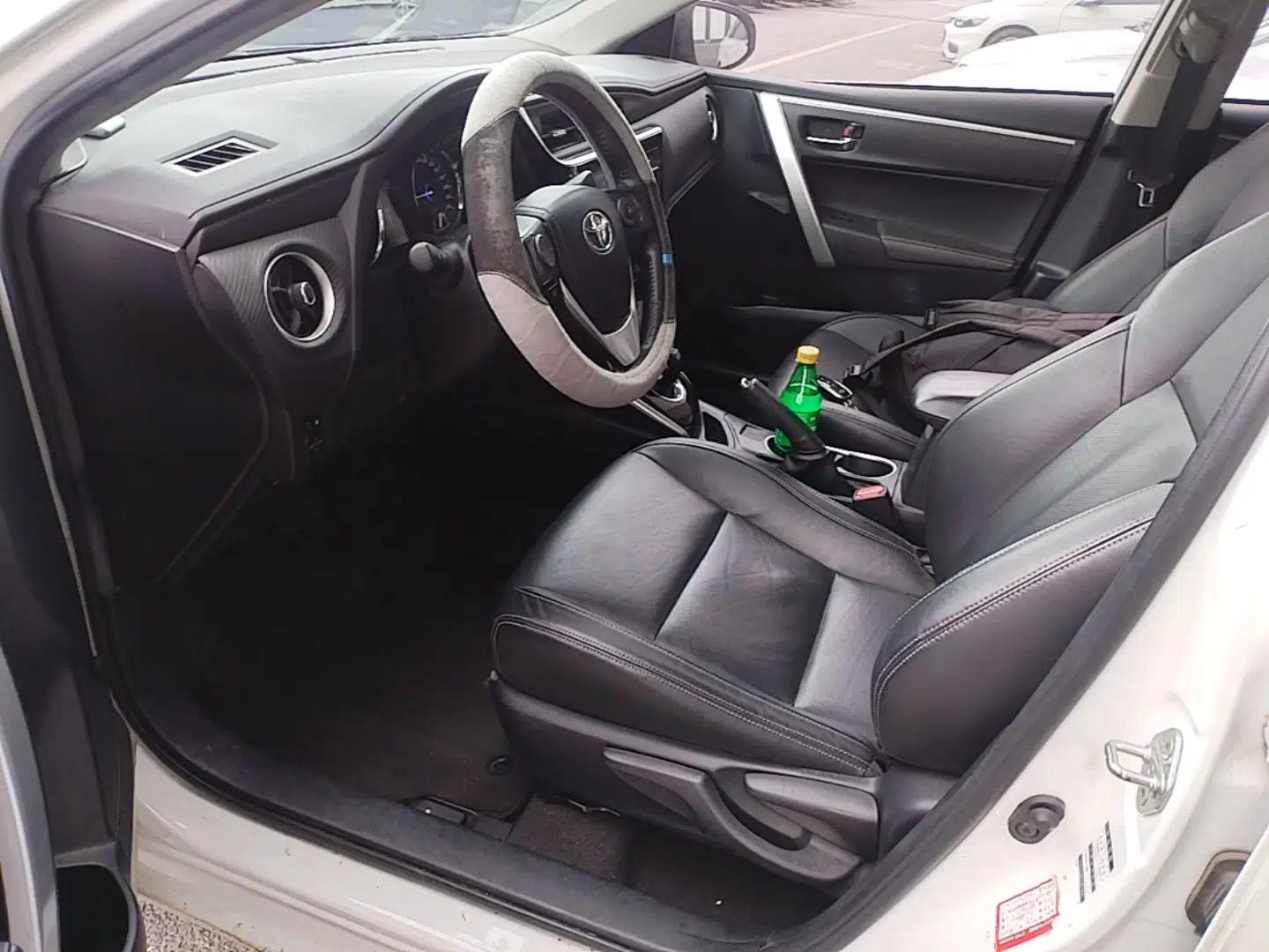 Toyota Levin Hybrid E+ 2019 1.8L PH V E-CVT Luxury Edition — миниатюра 14