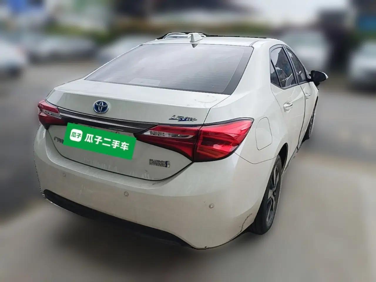Toyota Levin Hybrid E+ 2019 1.8L PH V E-CVT Luxury Edition — миниатюра 6