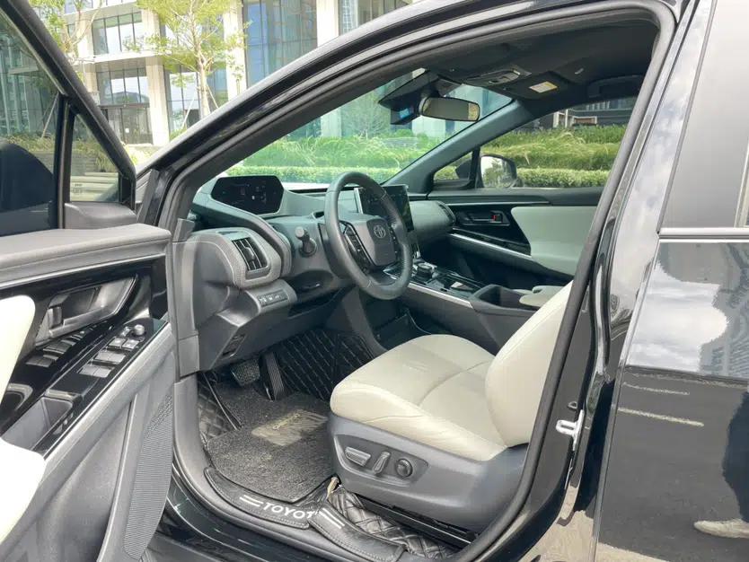 Toyota BZ 4X 2024 615 PRO Edition — миниатюра 18