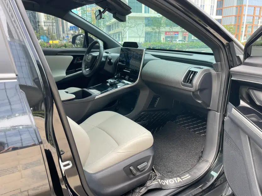Toyota BZ 4X 2024 615 PRO Edition — миниатюра 22