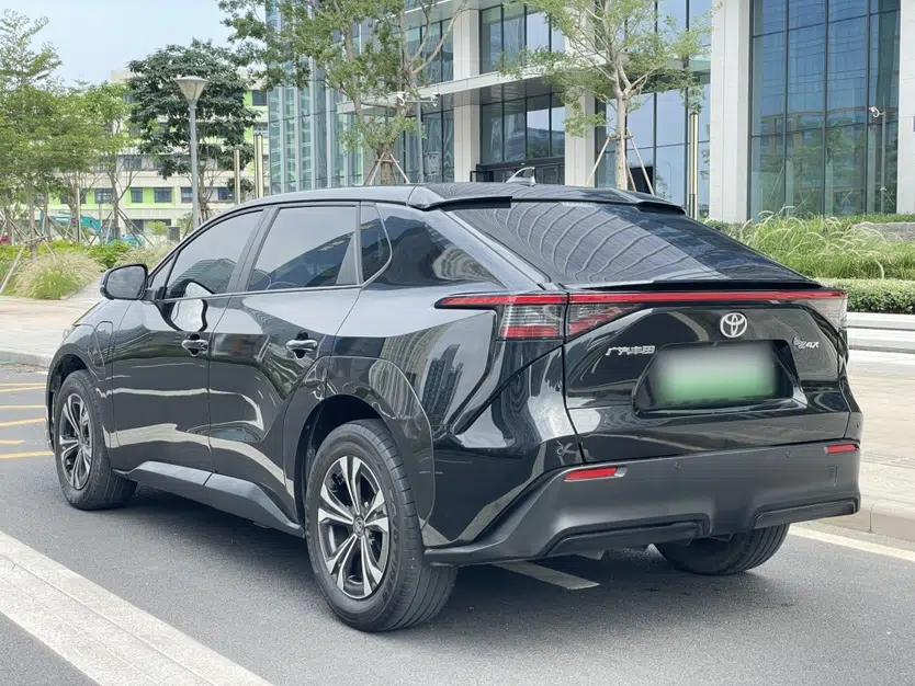 Toyota BZ 4X 2024 615 PRO Edition — миниатюра 4