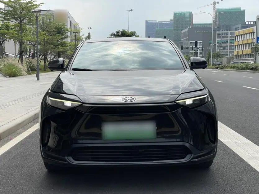 Toyota BZ 4X 2024 615 PRO Edition — миниатюра 7