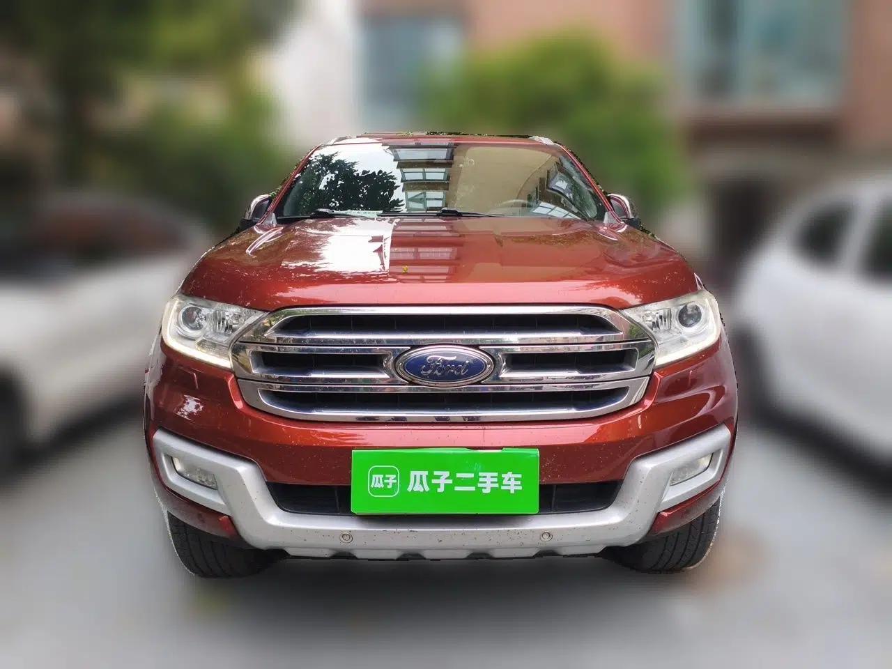 Ford Everest 2016 2.0T Gasoline Automatic 4x4 Flagship Edition — миниатюра 2