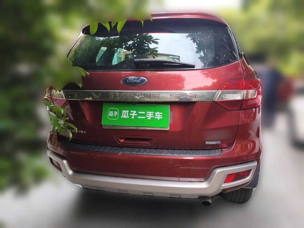 Ford Everest 2016 2.0T Gasoline Automatic 4x4 Flagship Edition — миниатюра 5