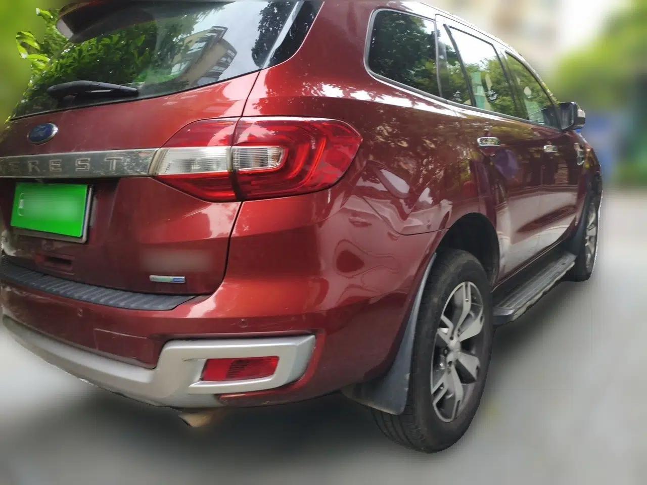Ford Everest 2016 2.0T Gasoline Automatic 4x4 Flagship Edition — миниатюра 6