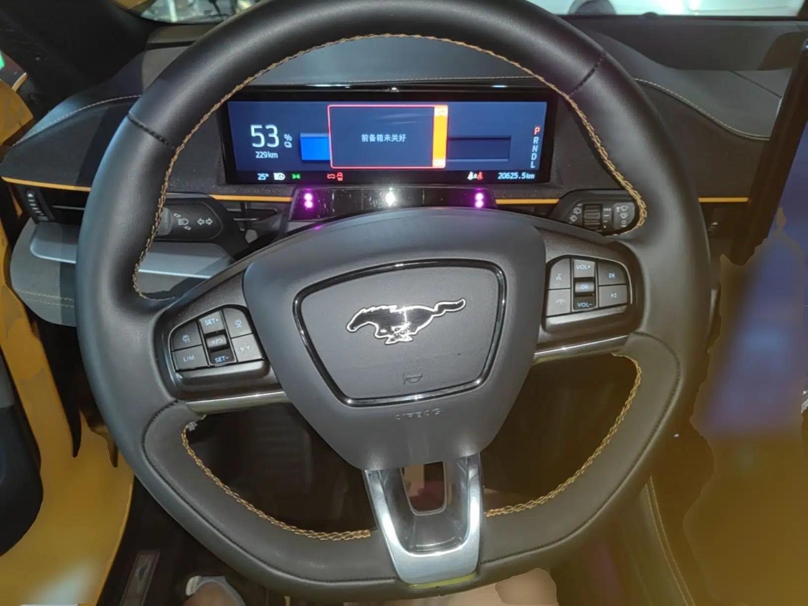 Ford Mustang Mach-E 2024 GT Model — миниатюра 14