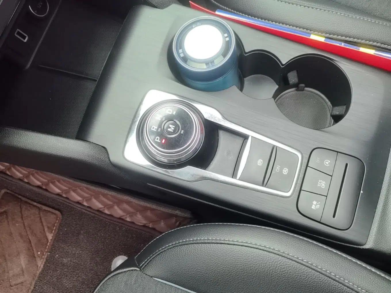 Ford Focus Active 2020 EcoBoost 180 Automatic Trendy Model — миниатюра 17