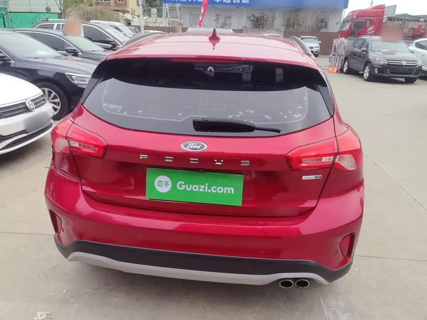 Ford Focus Active 2020 EcoBoost 180 Automatic Trendy Model — миниатюра 5