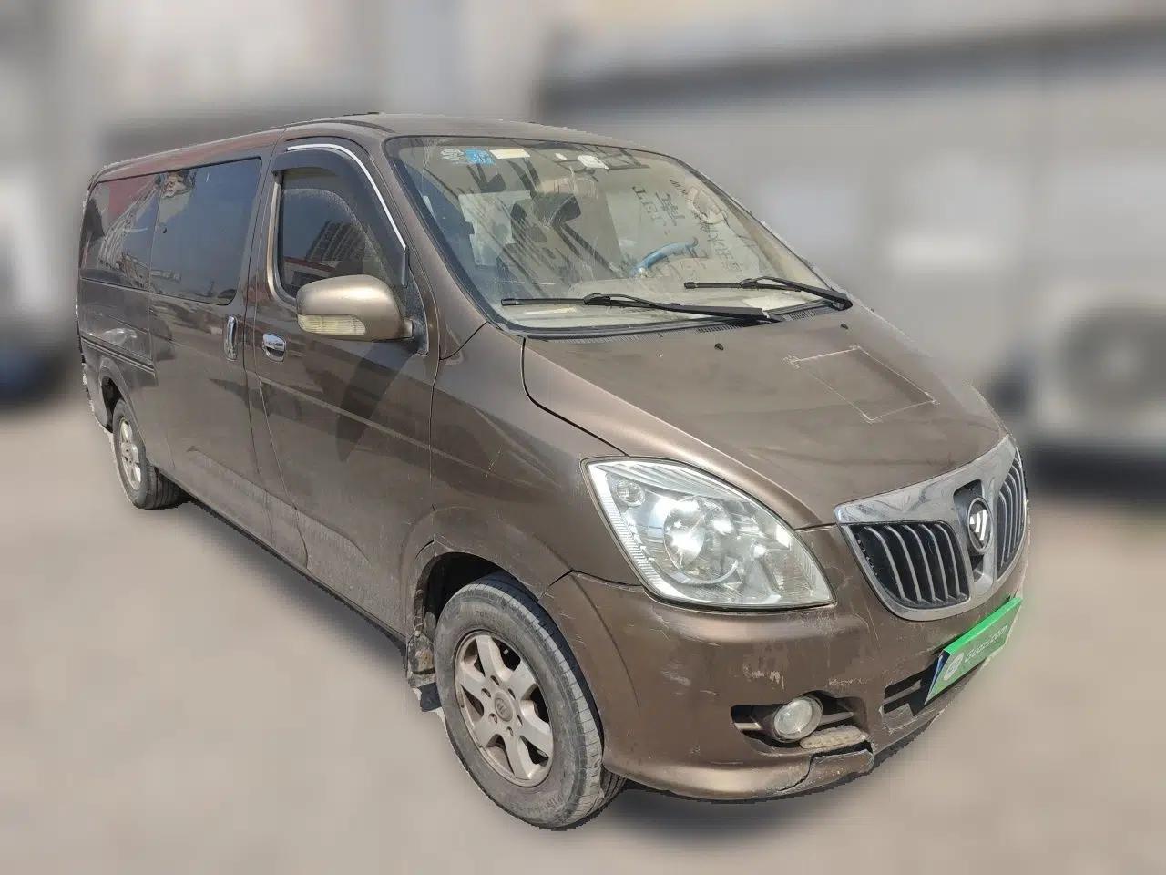 Foton MP-X E 2014 2.4L Business Class Luxury Edition 4G69 — миниатюра 3