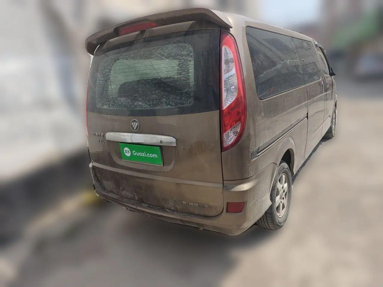 Foton MP-X E 2014 2.4L Business Class Luxury Edition 4G69 — миниатюра 6