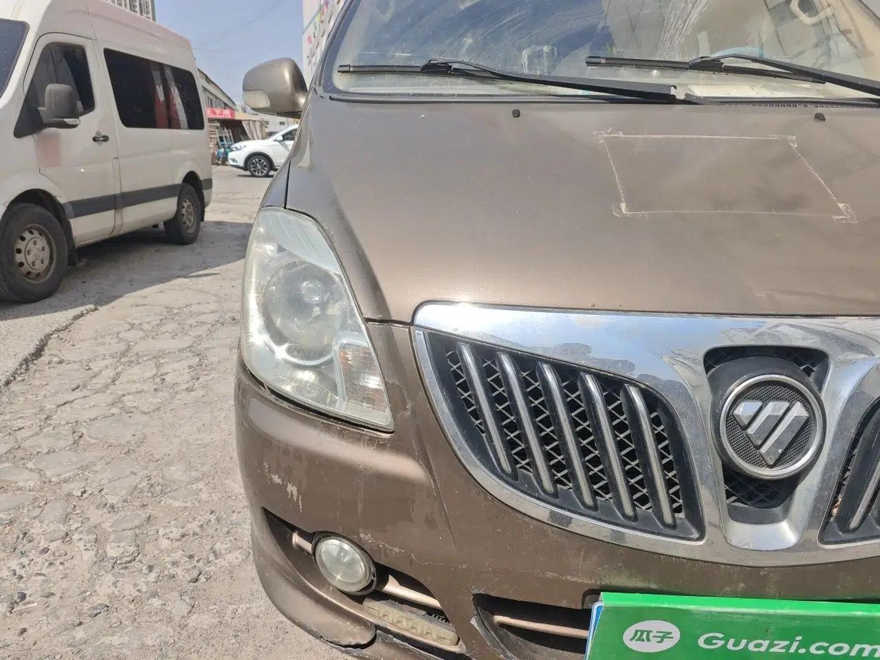 Foton MP-X E 2014 2.4L Business Class Luxury Edition 4G69 — миниатюра 7